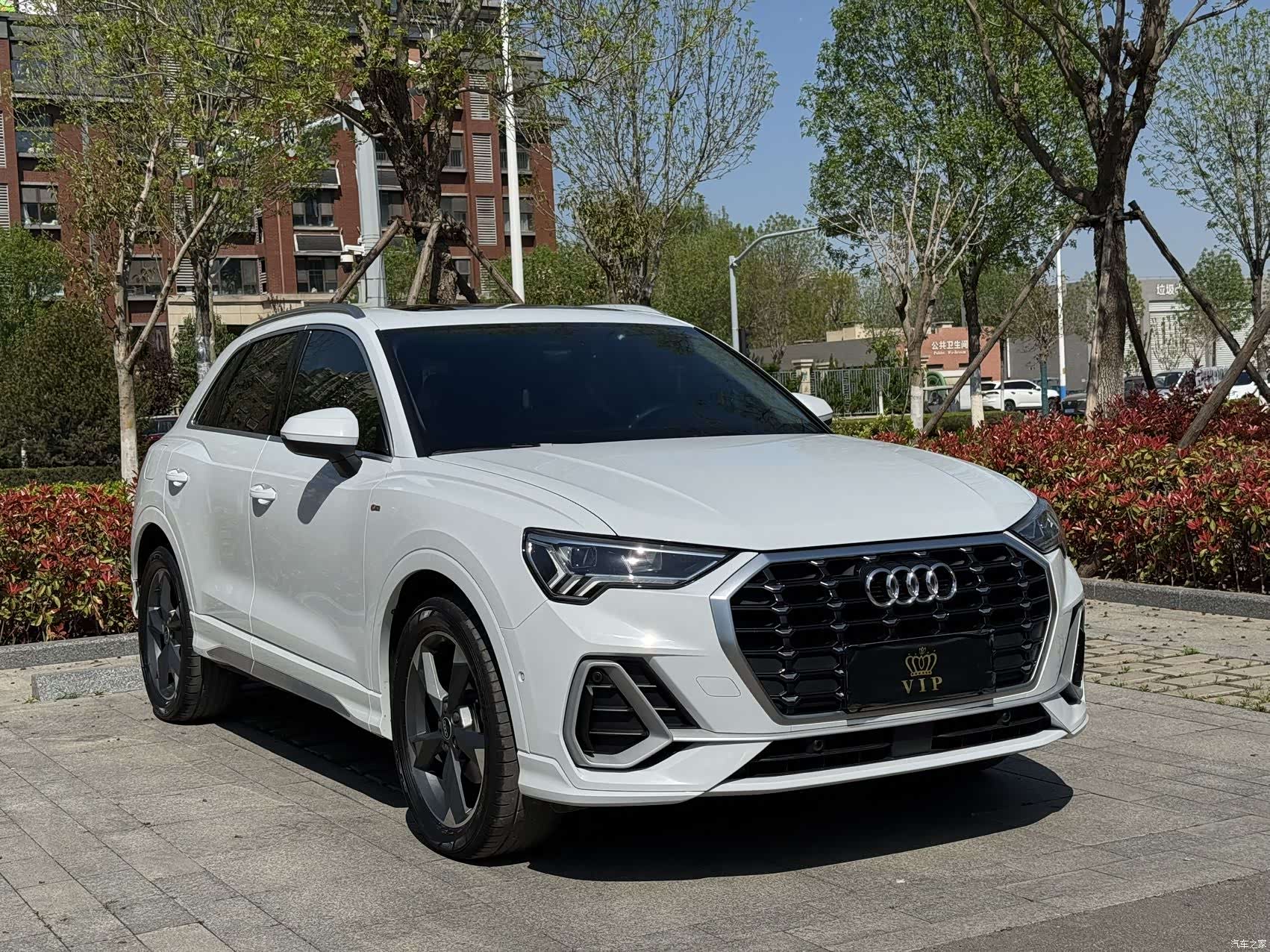 Audi Q3, 2022 3