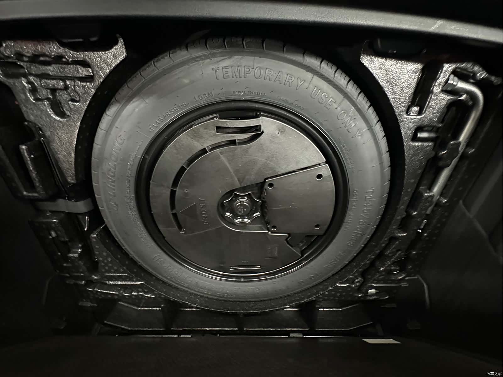 Audi Q3, 2022 10