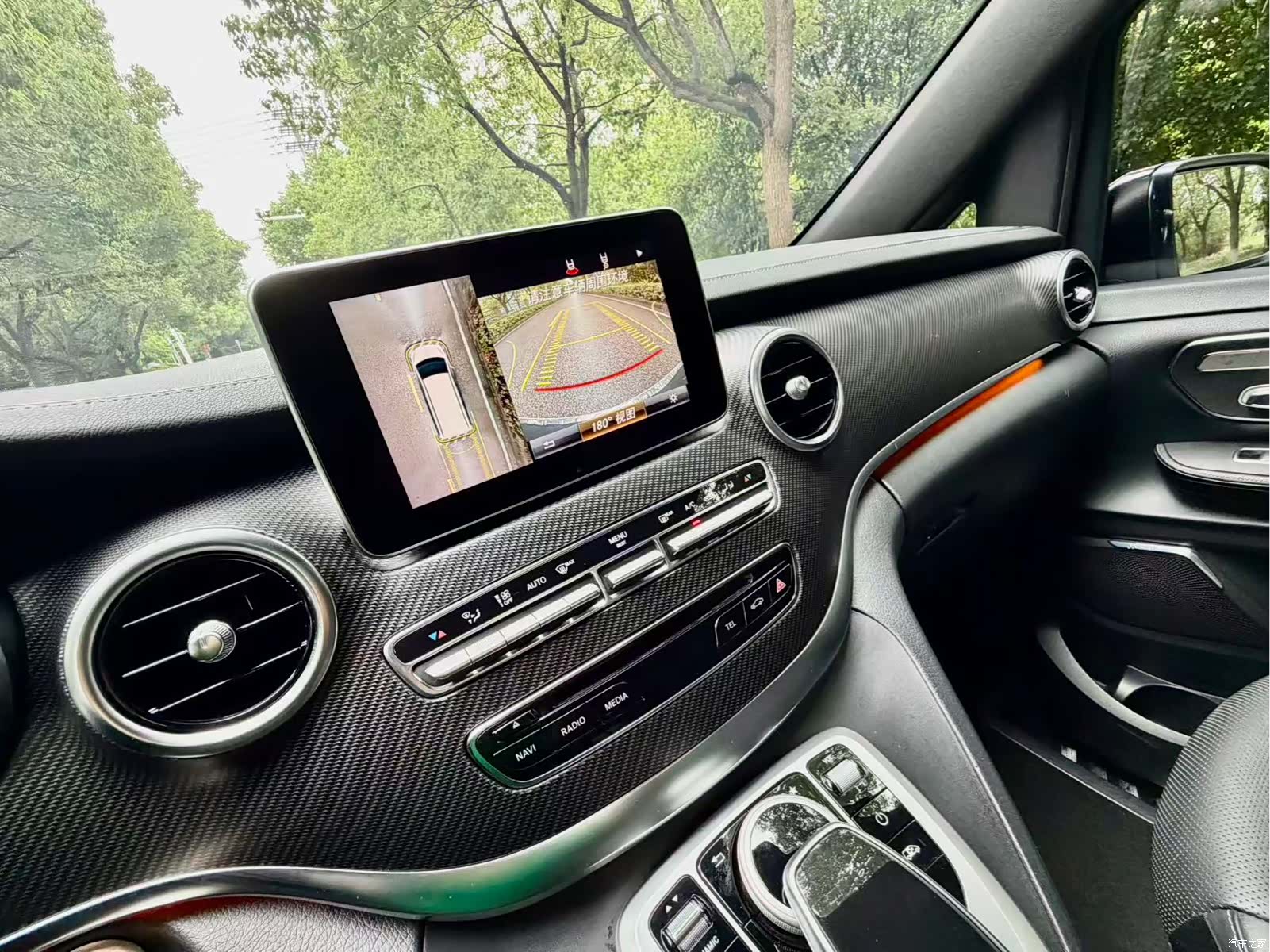 Mercedes-Benz V-Class, 2020 6