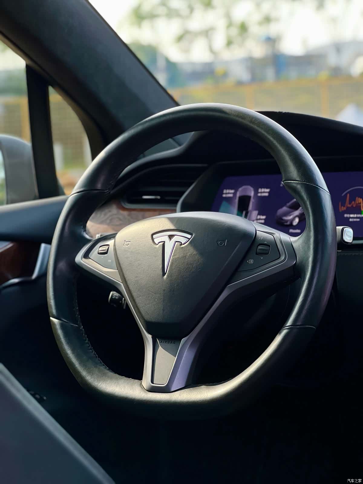 Tesla Model X, 2020 13