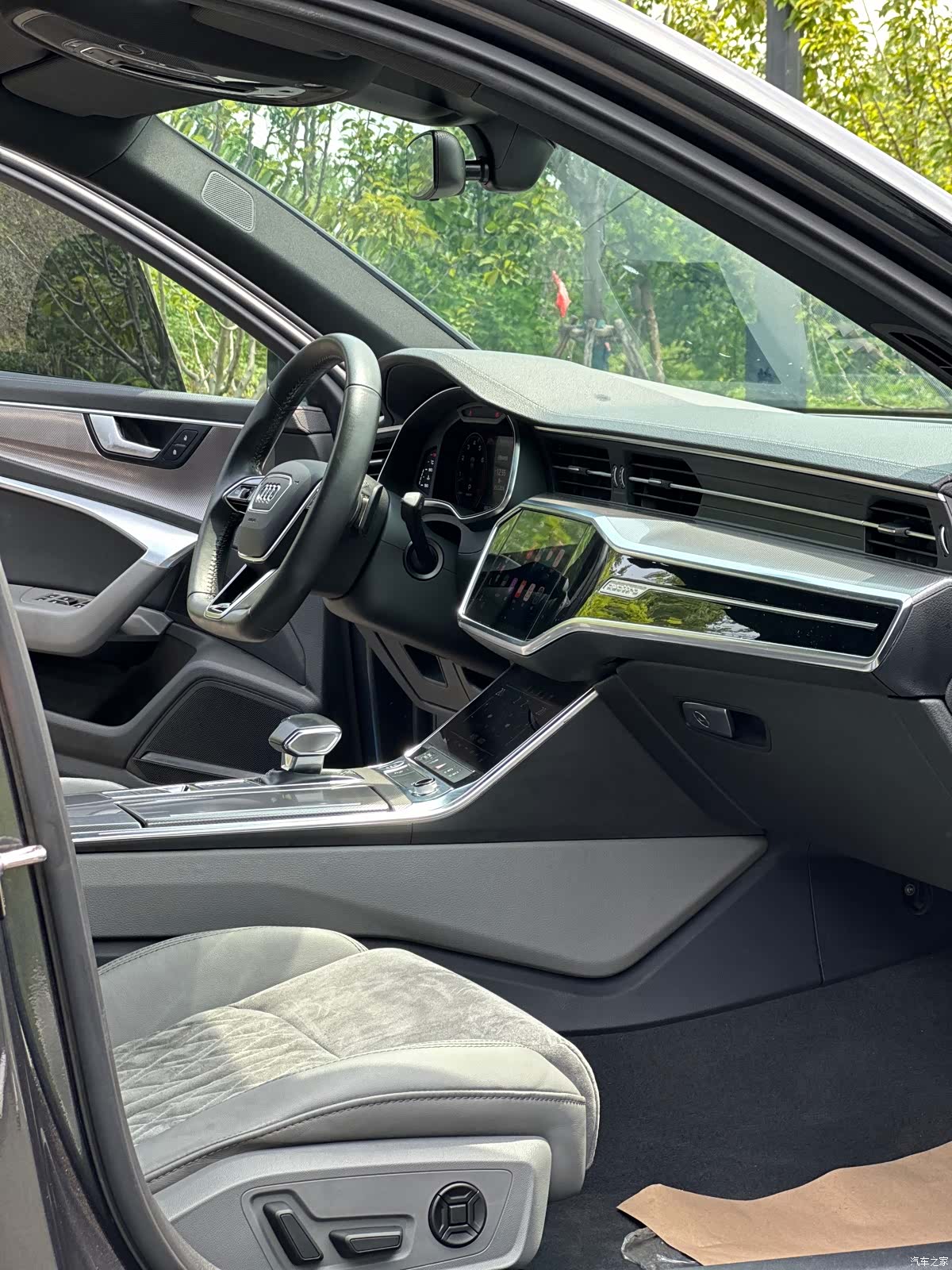 Audi A6L, 2020 4