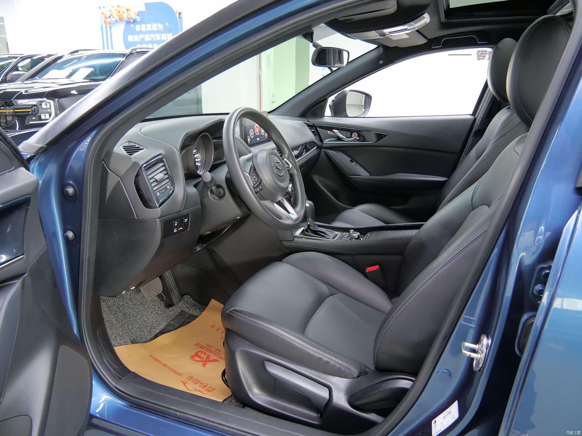 Mazda CX-4, 2022 7