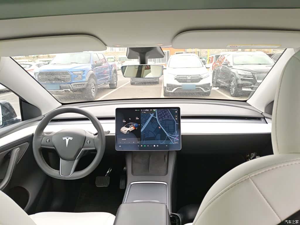Tesla Model Y, 2021 10