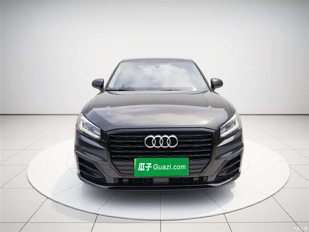 Audi Q2L, 2021 3