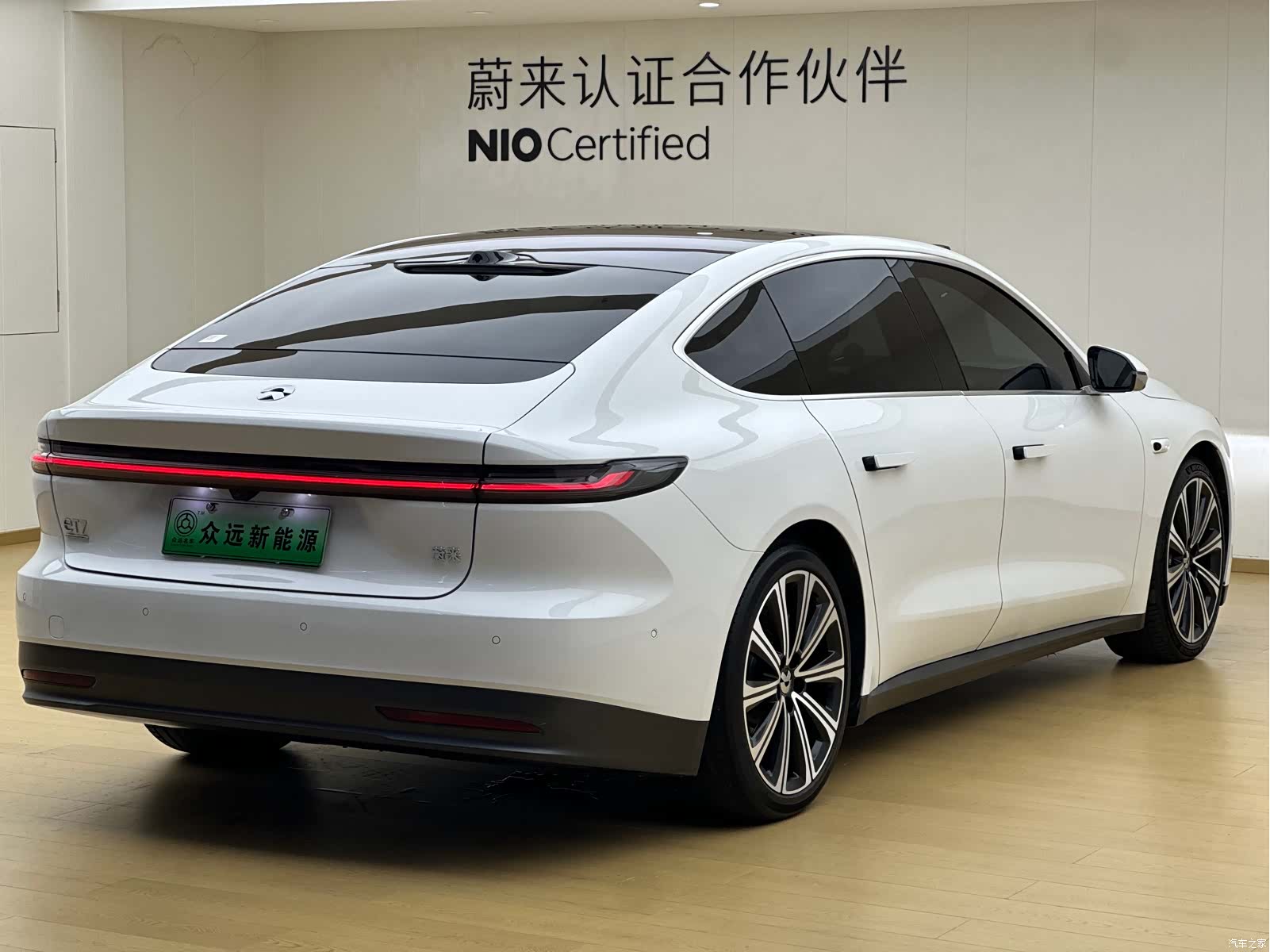 NIO ET7, 2024 все фото