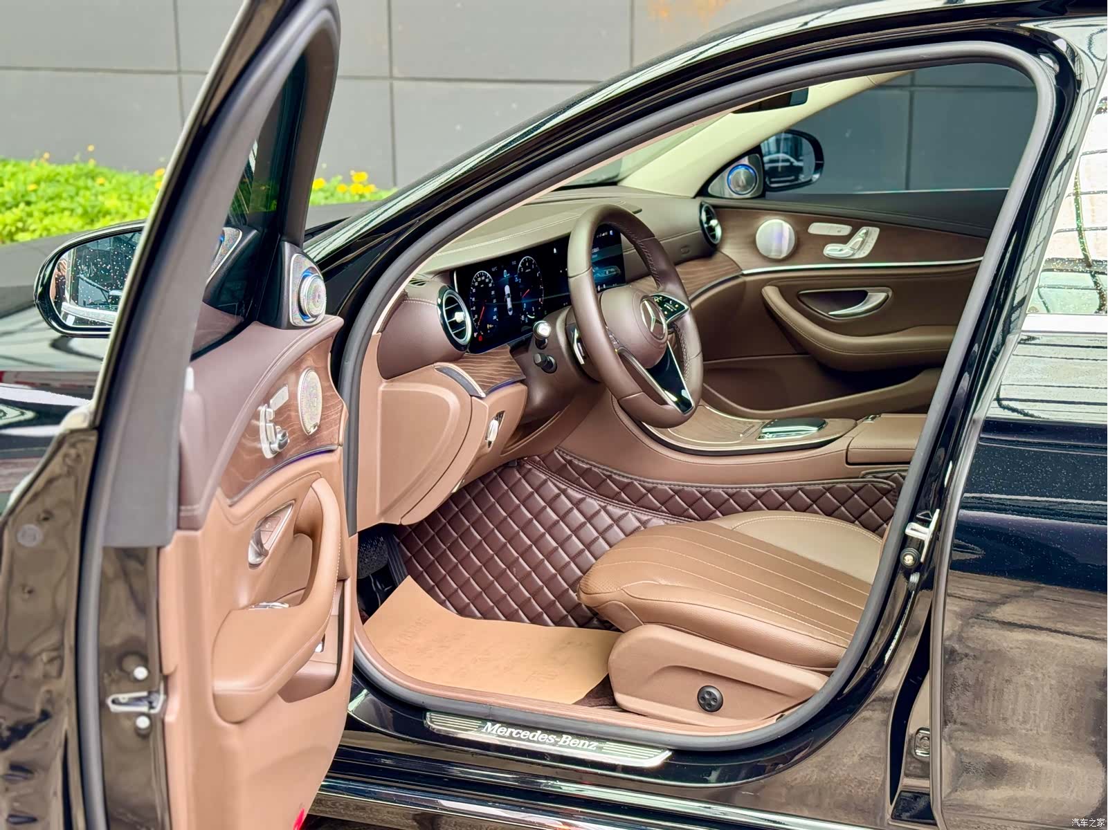 Mercedes-Benz E-Class, 2021 4