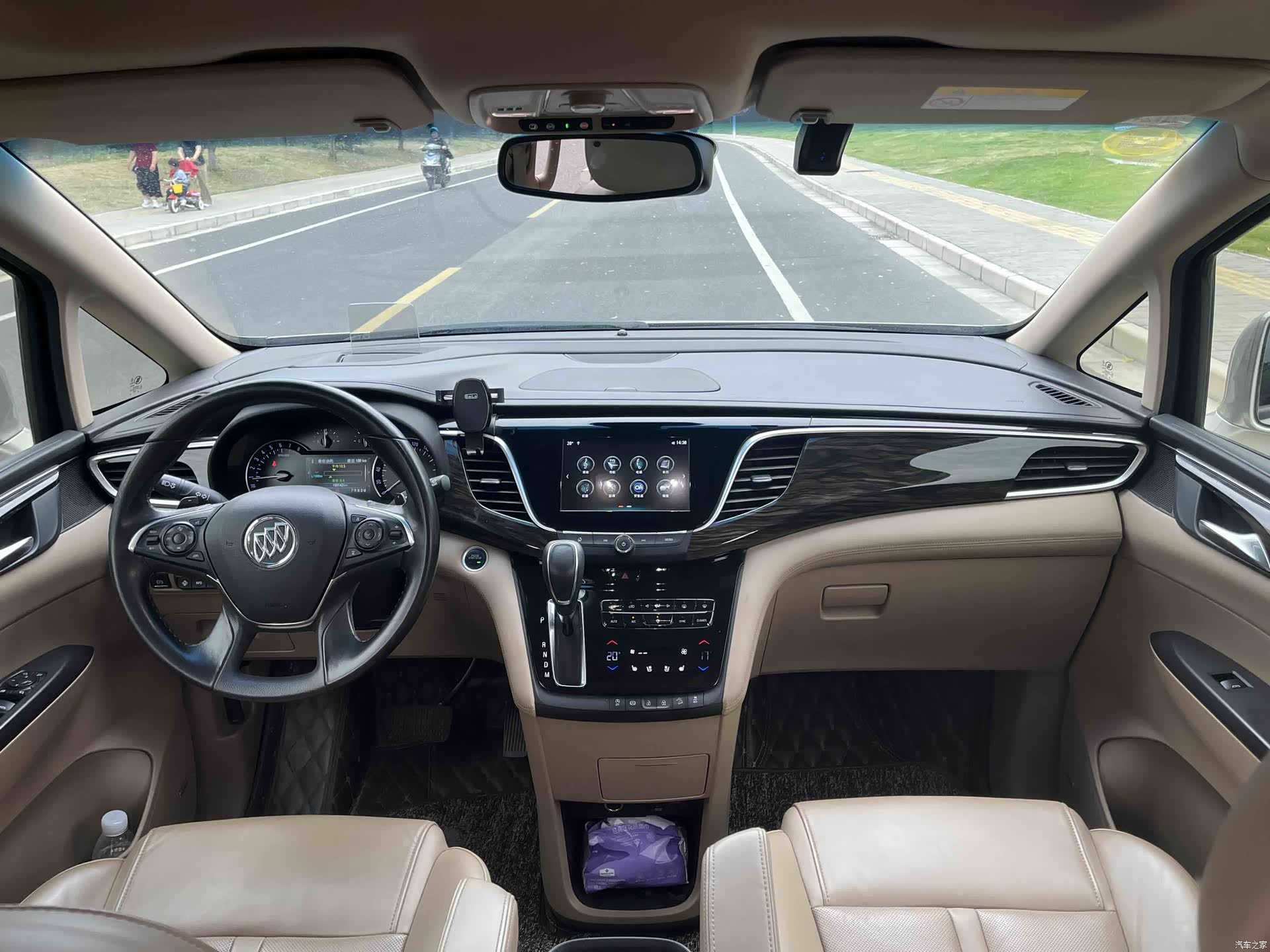 Buick GL8, 2018 15
