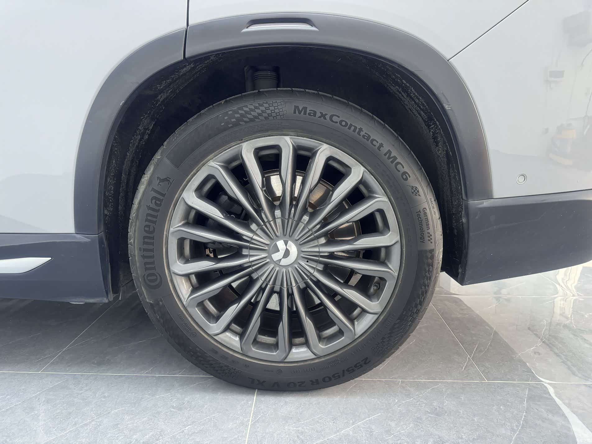 NIO ES8, 2019 11