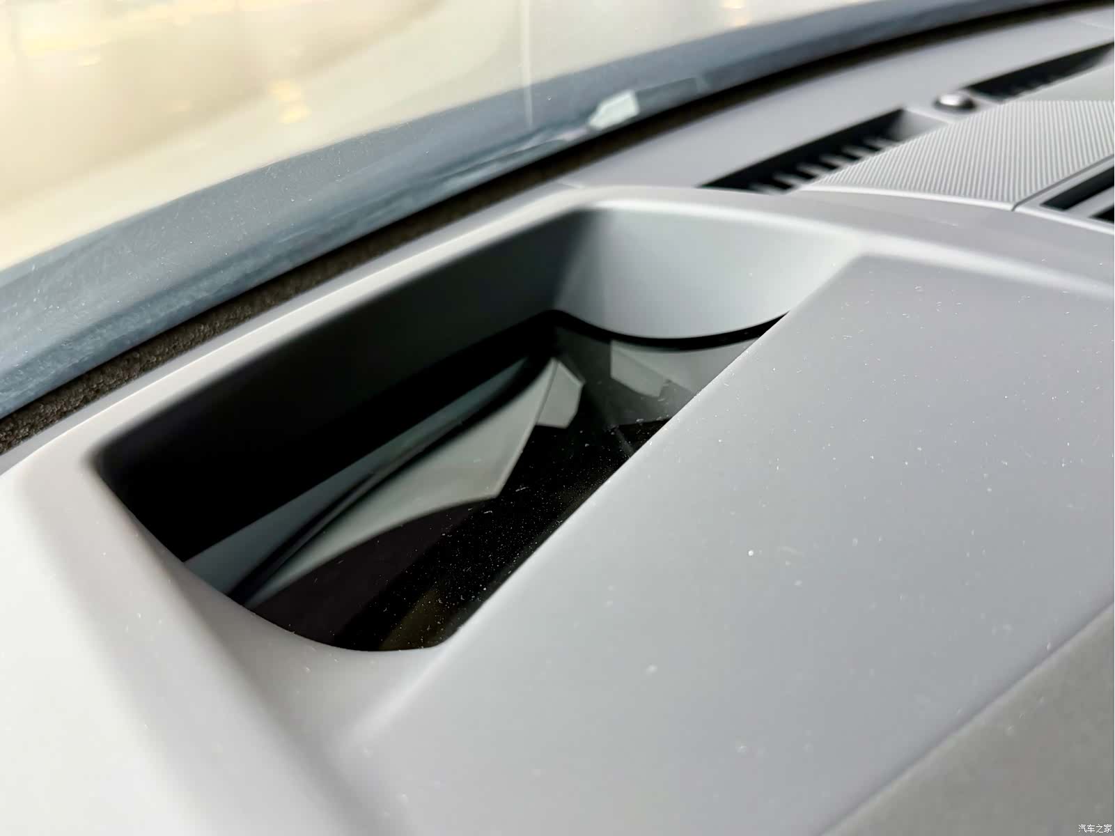 Land Rover Range Rover, 2026 12