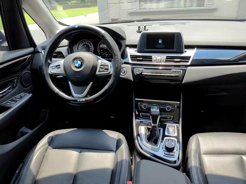 BMW 2 series station wagon