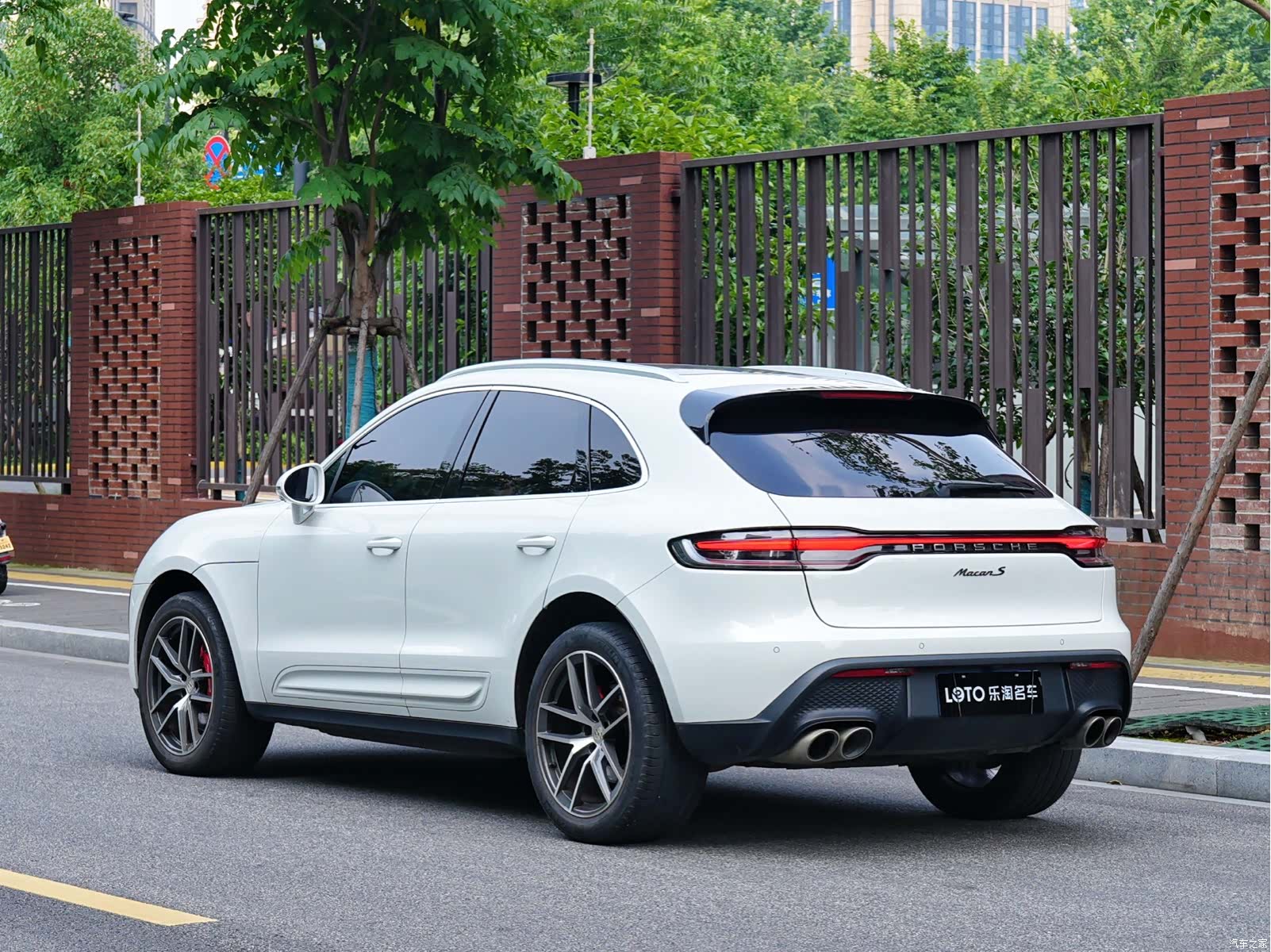 Porsche Macan, 2022 все фото