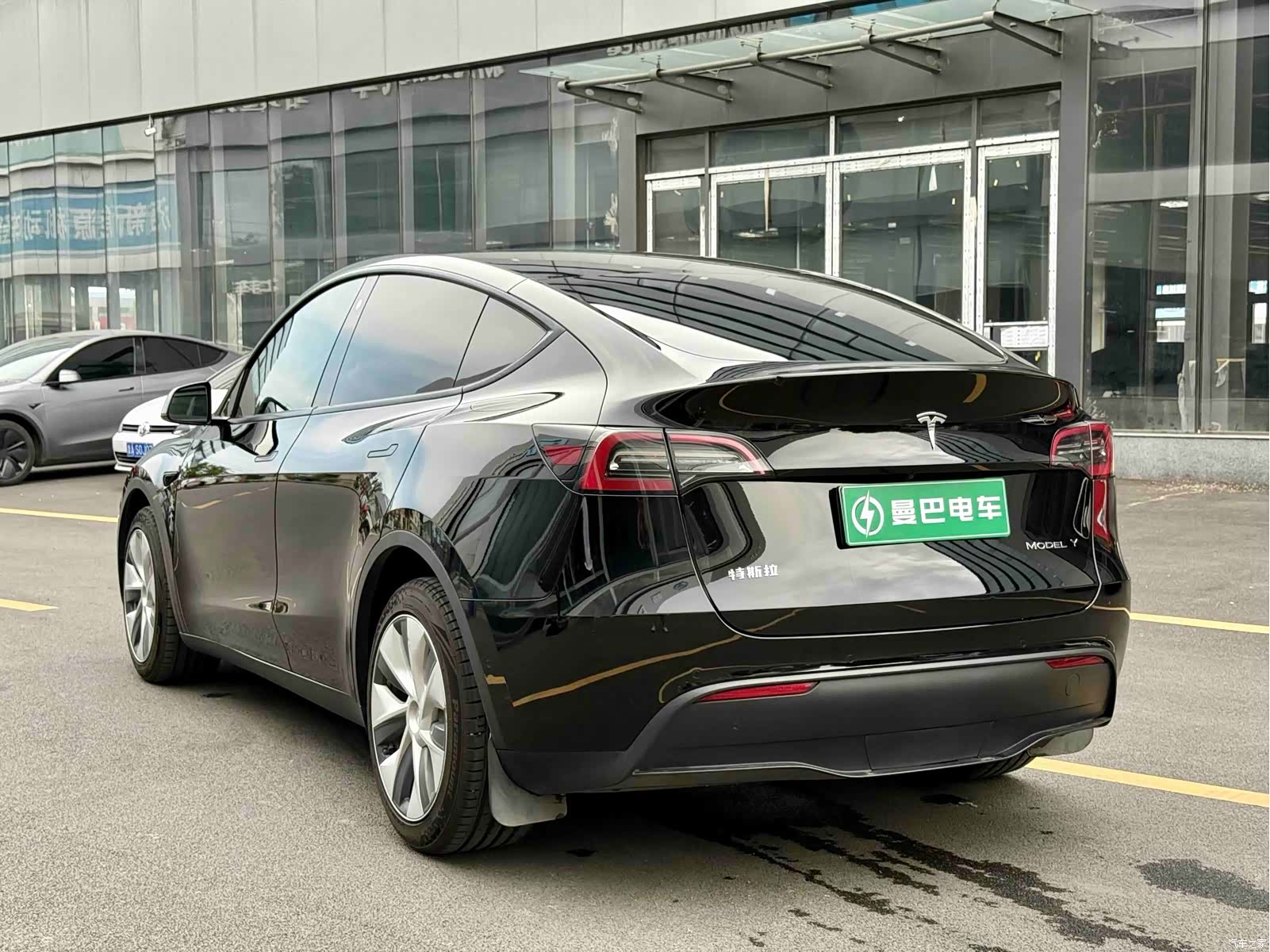 Tesla Model Y, 2022 6