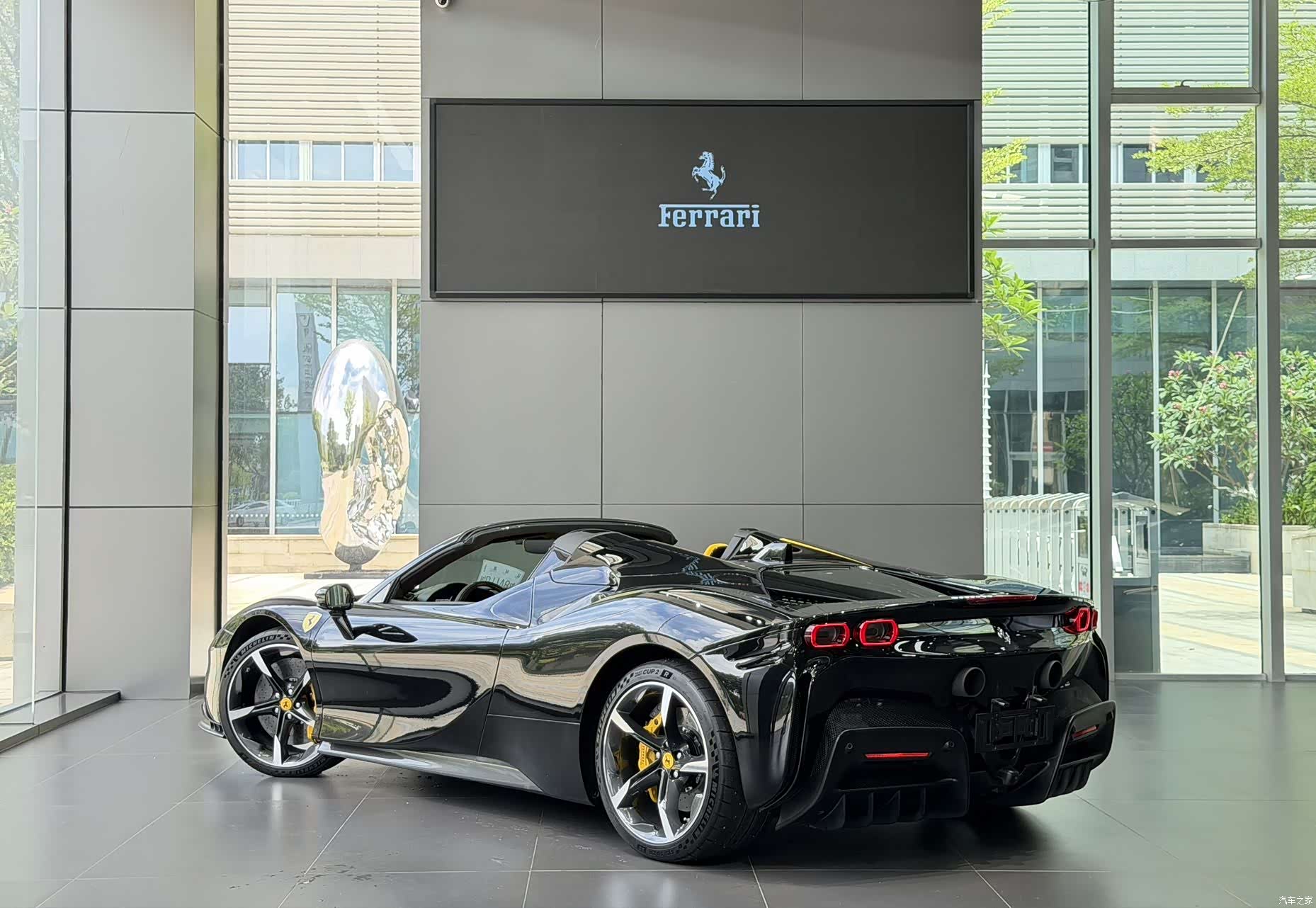 Ferrari SF90, 2023 6