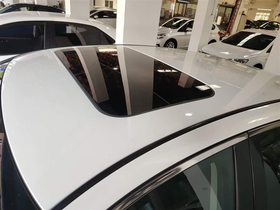 Infiniti Q50L Infiniti Q50L