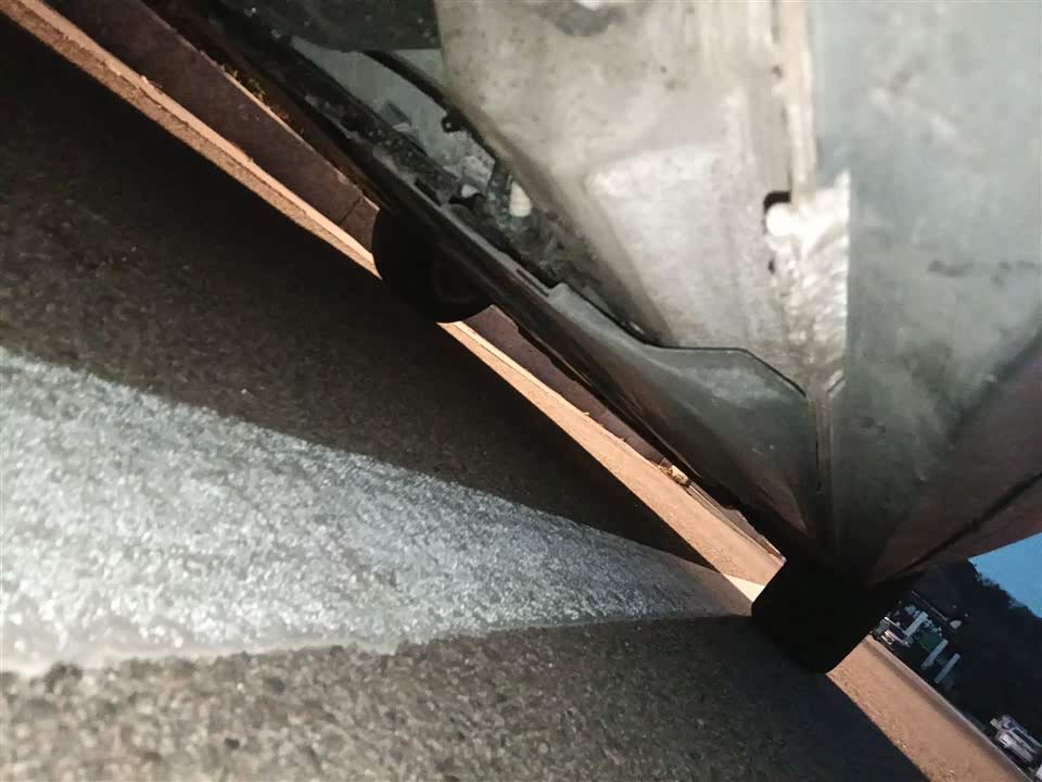 Volkswagen T-ROC exploring Songs