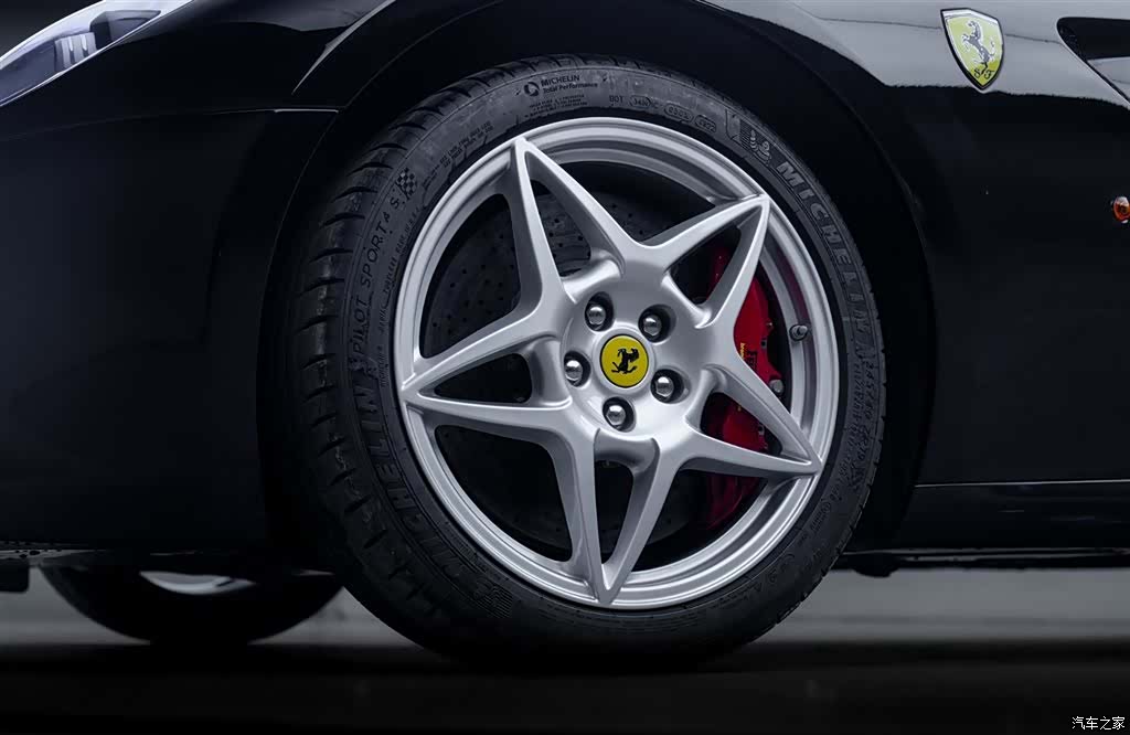 Ferrari 599, 2010 6