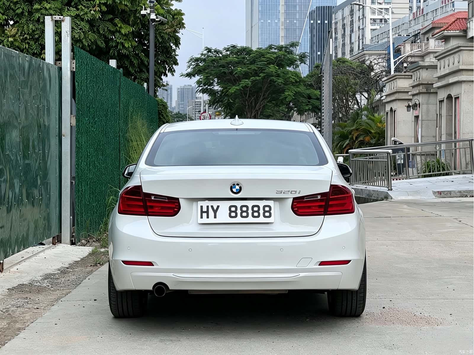 BMW 3 Series, 2013 19