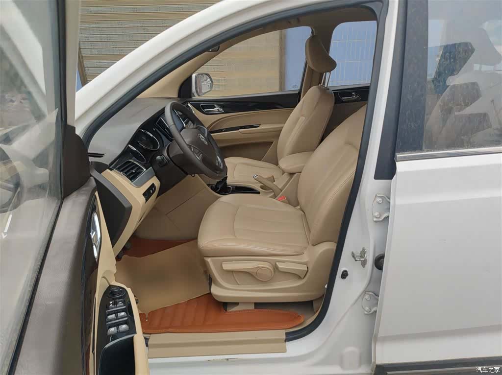 Wuling 730, 2018 15
