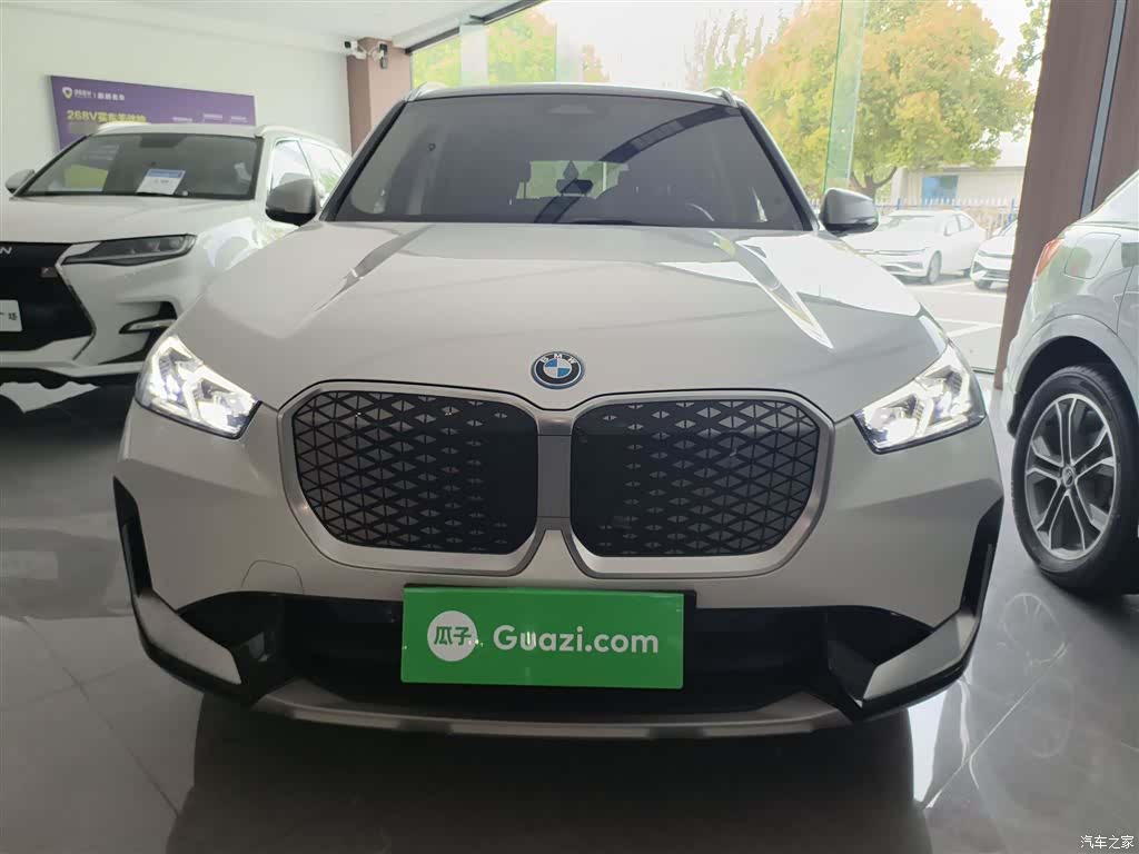 BMW iX1, 2024 3