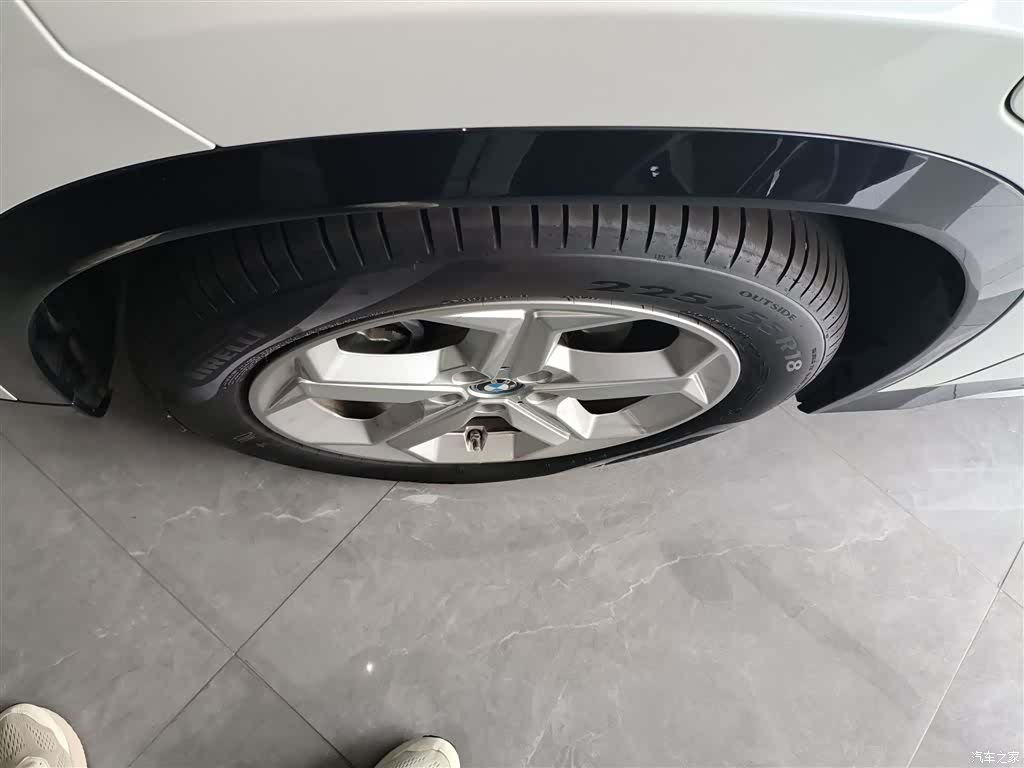 BMW iX1, 2024 23