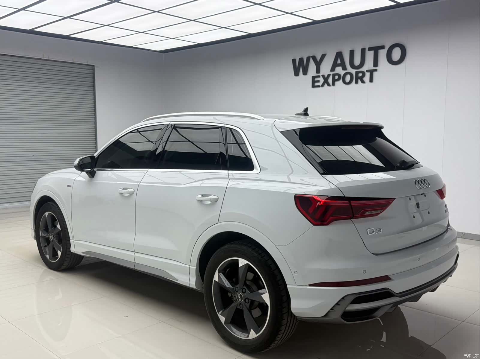 Audi Q3, 2022 все фото