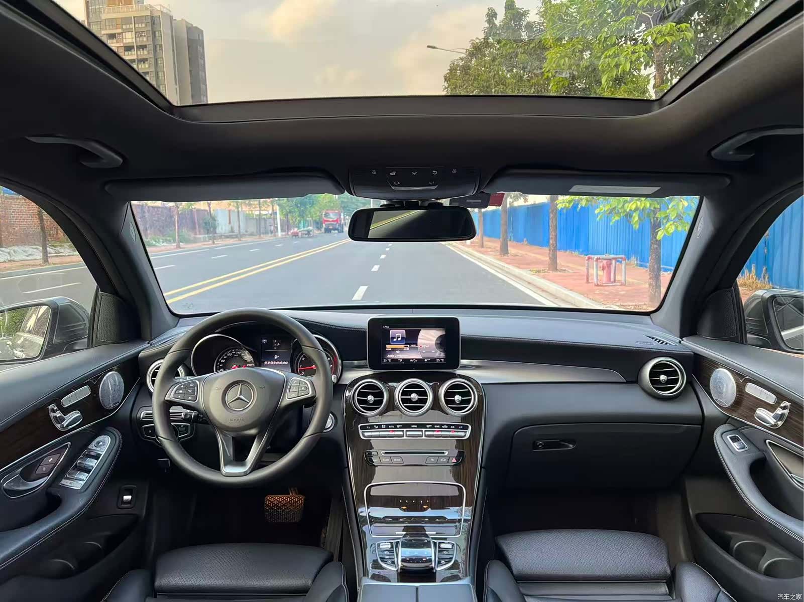 Mercedes-Benz GLC, 2016 9