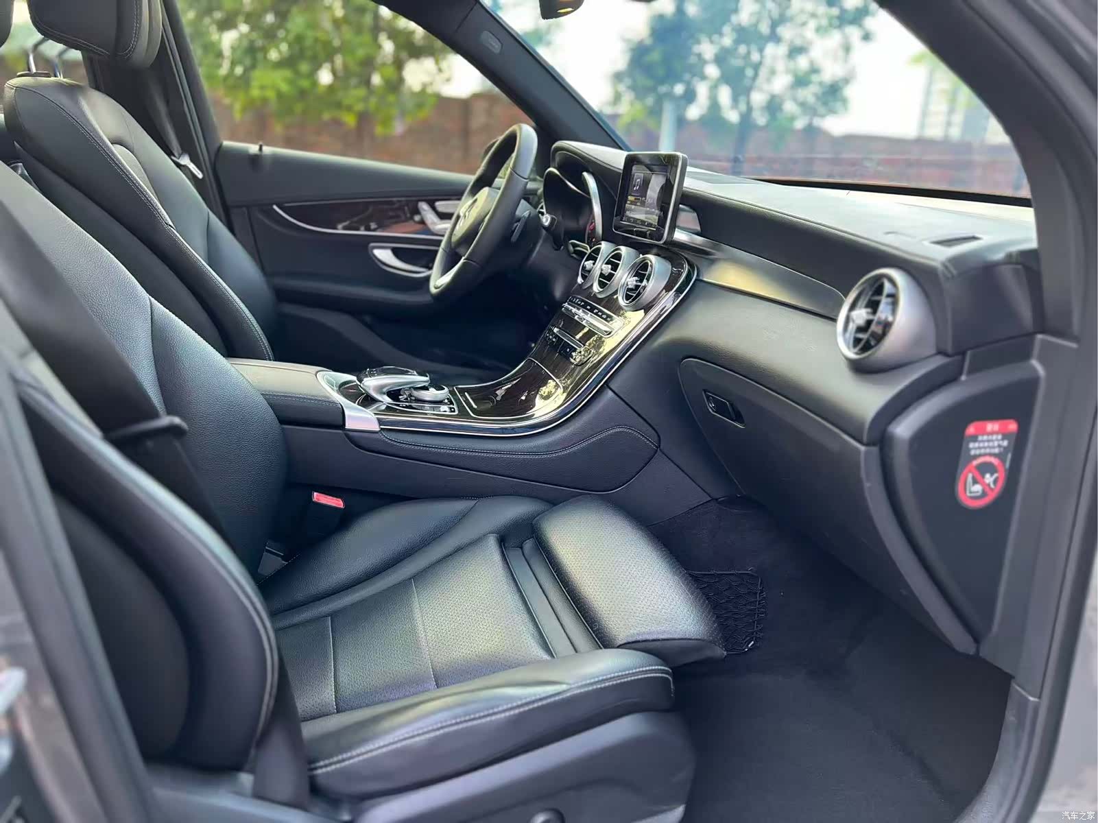 Mercedes-Benz GLC, 2016 12