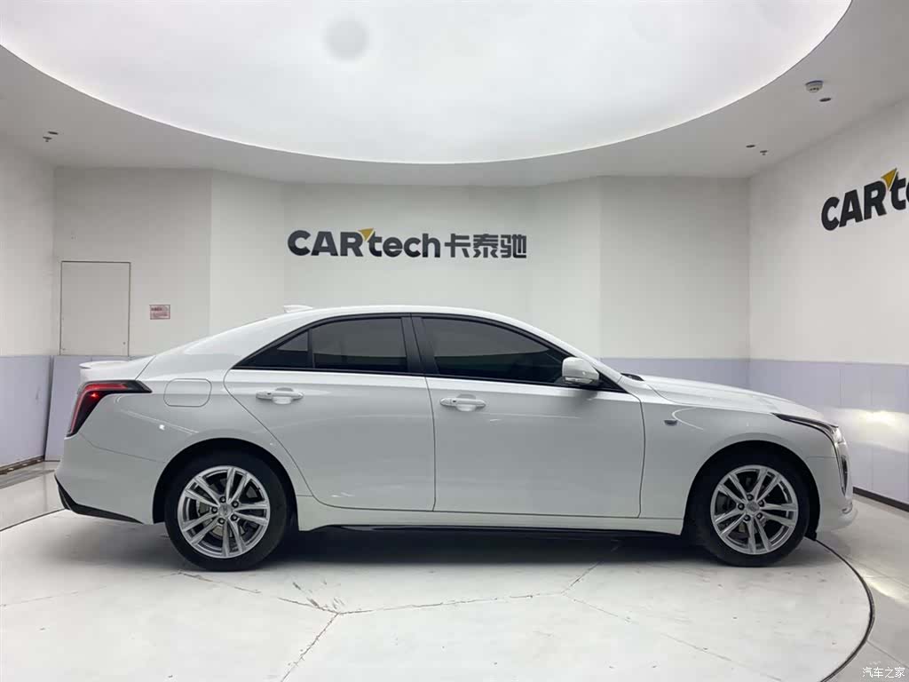Cadillac CT4, 2022 4