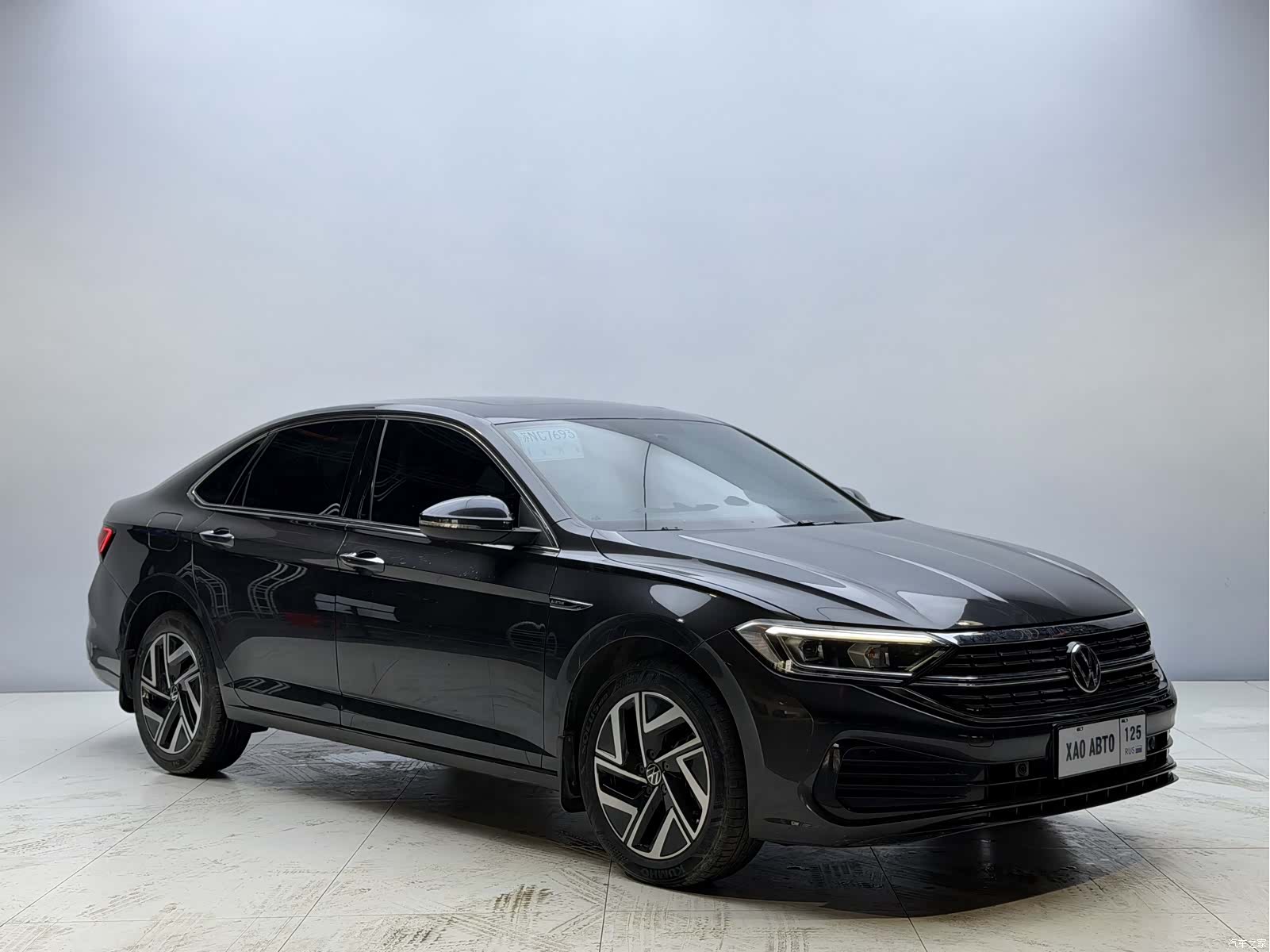 Volkswagen Sagitar, 2023 3