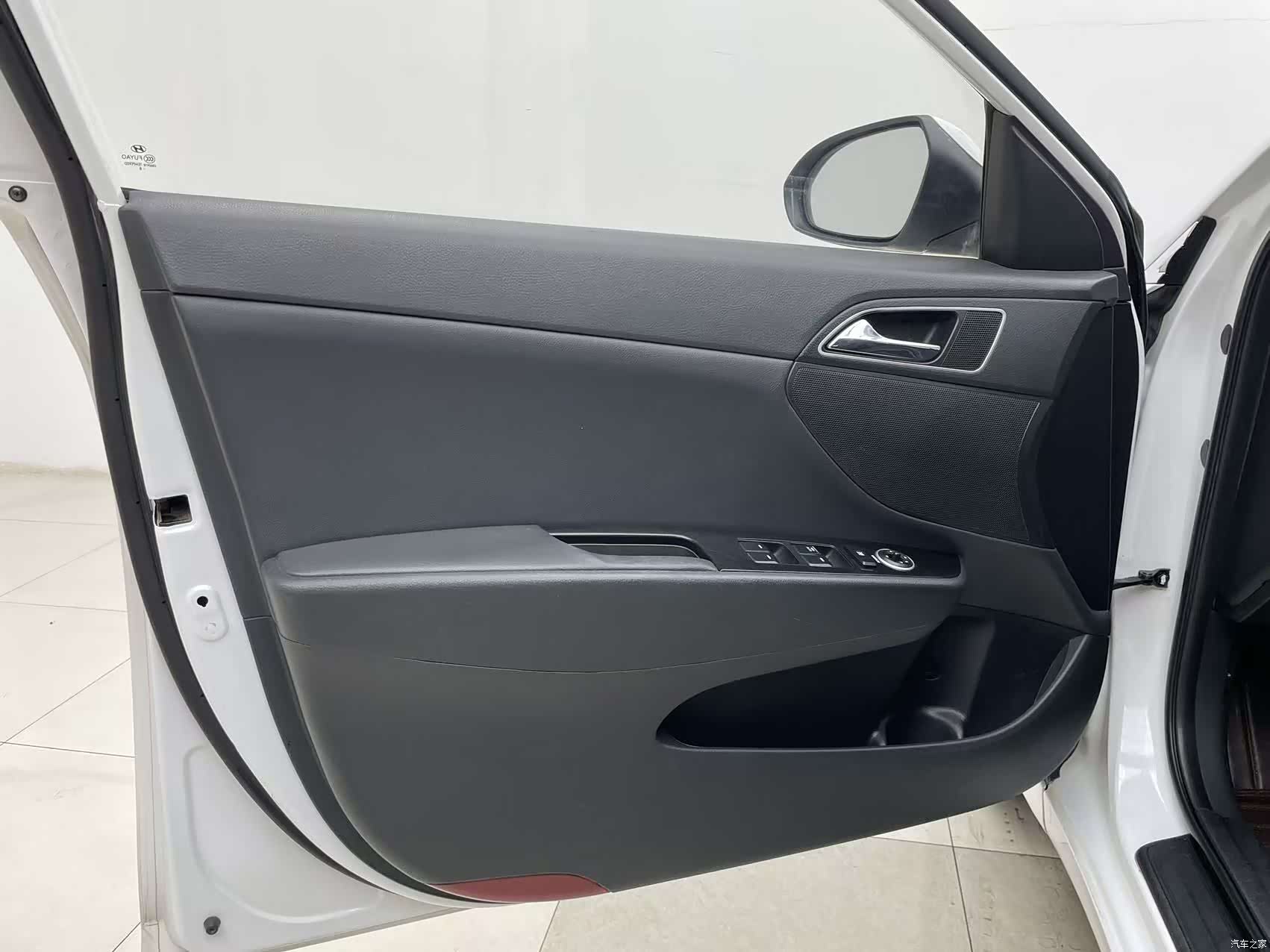 Hyundai GLS, 2016 7