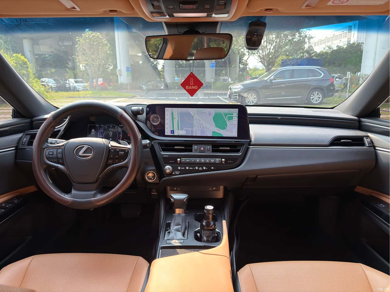 Lexus ES, 2023 13