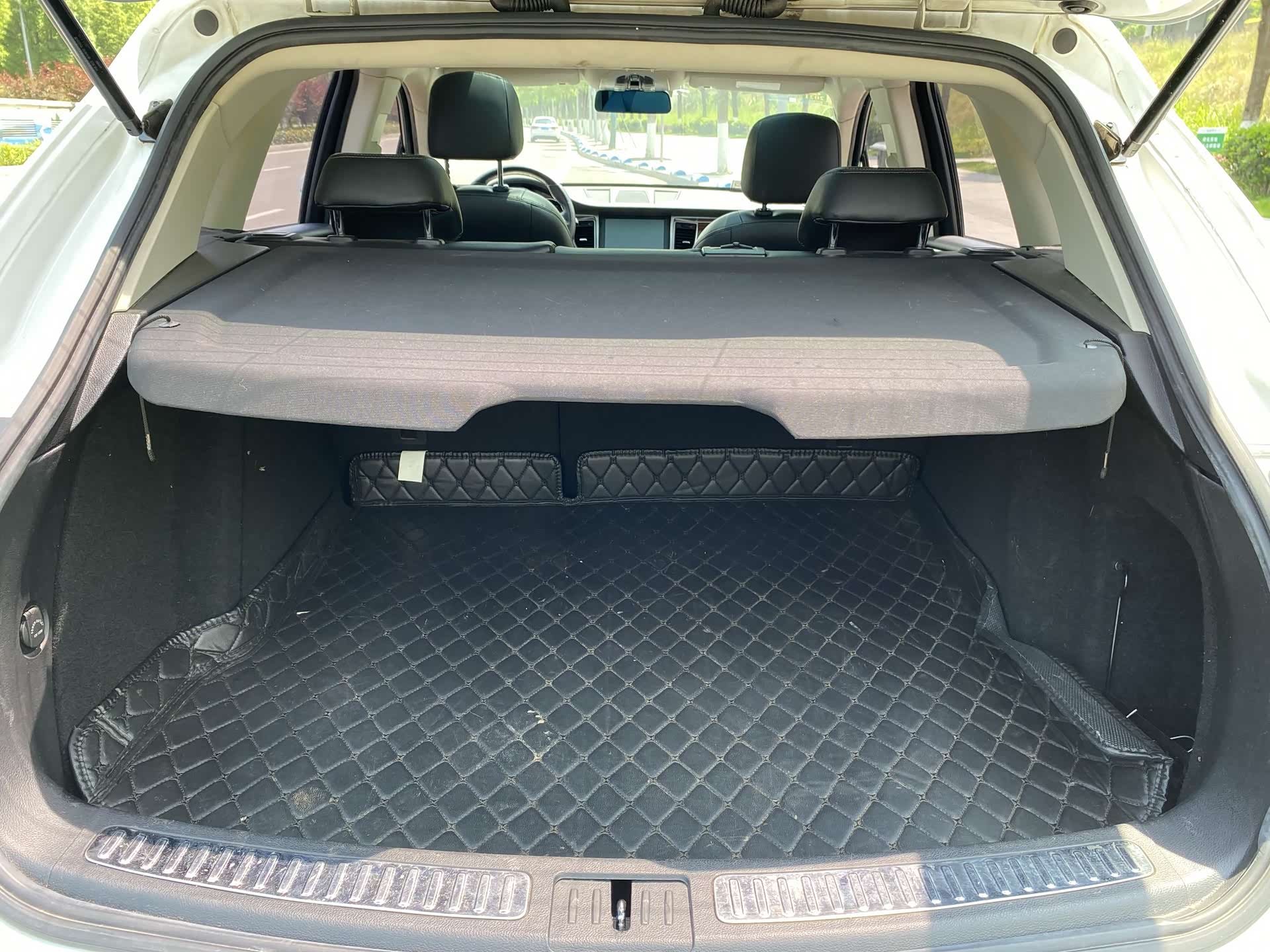 Zotye SR9, 2017 12