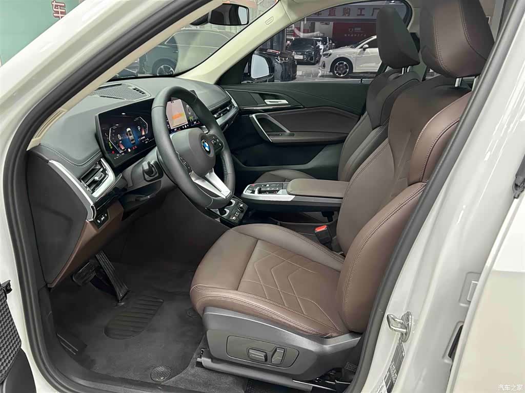 BMW X1, 2023 12
