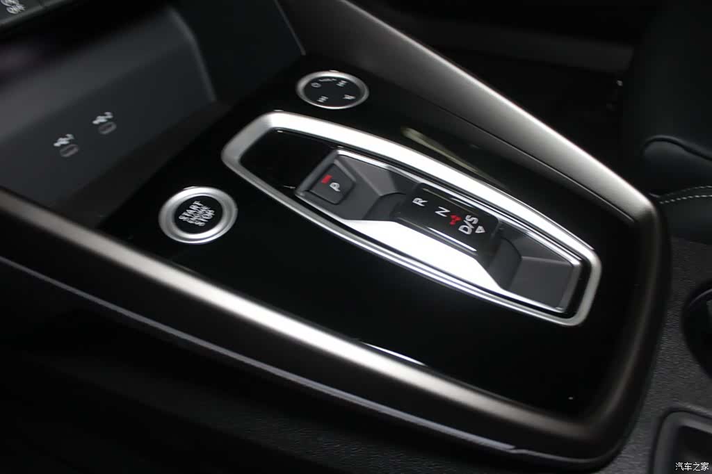 Audi Flying Spur, 2026 8
