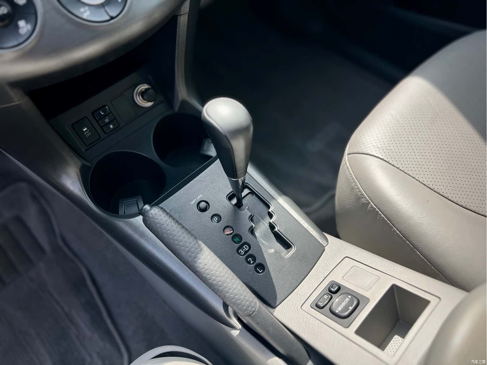 Toyota RAV4, 2010 17