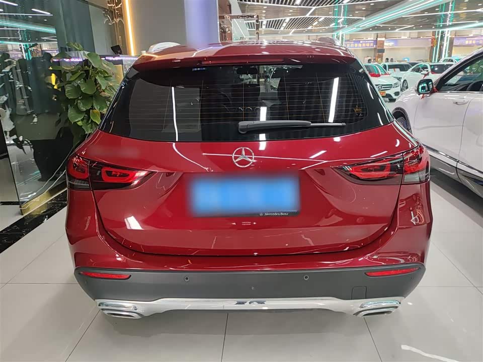 Mercedes-Benz GLA
