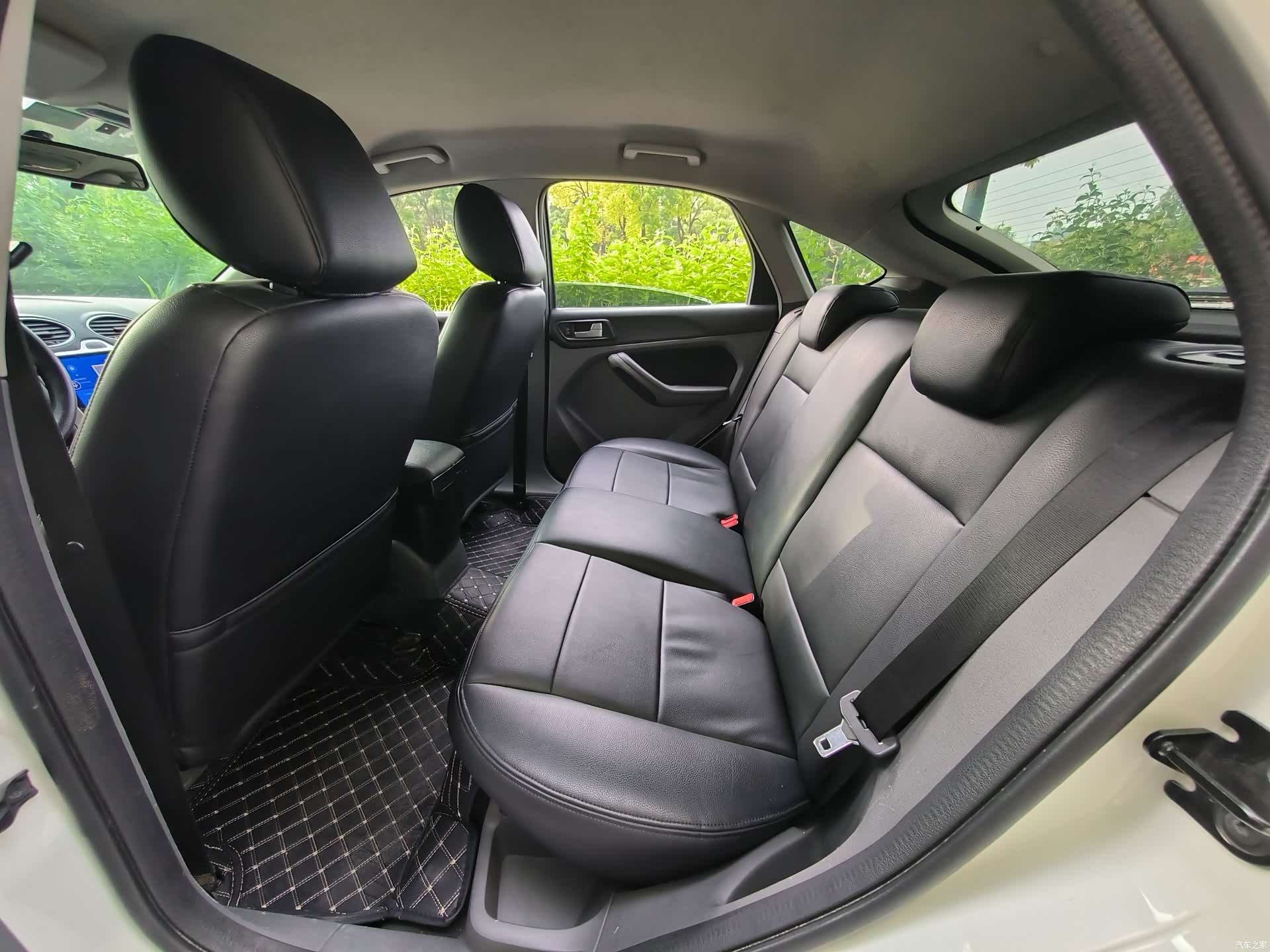 Ford Focus, 2014 7