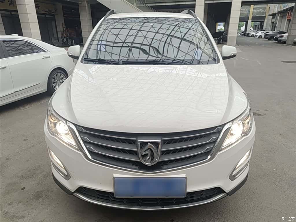 Wuling 560, 2017 3