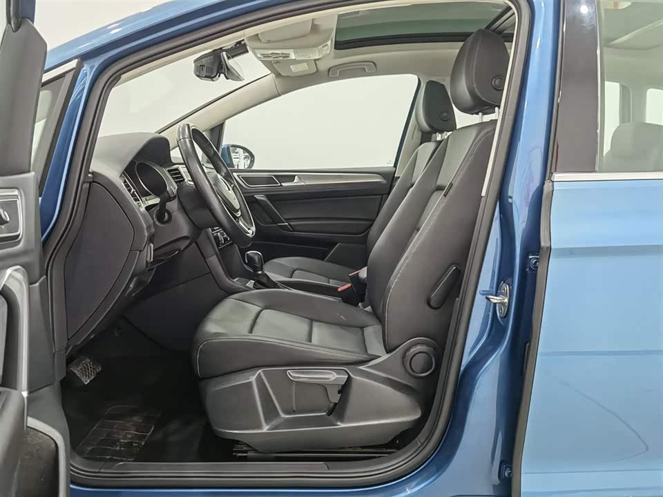 Volkswagen Golf*Jiayu