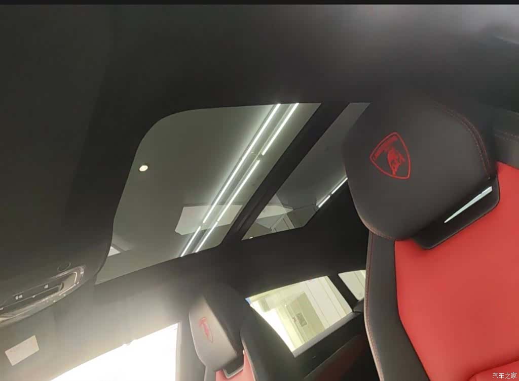 Lamborghini Urus, 2019 11