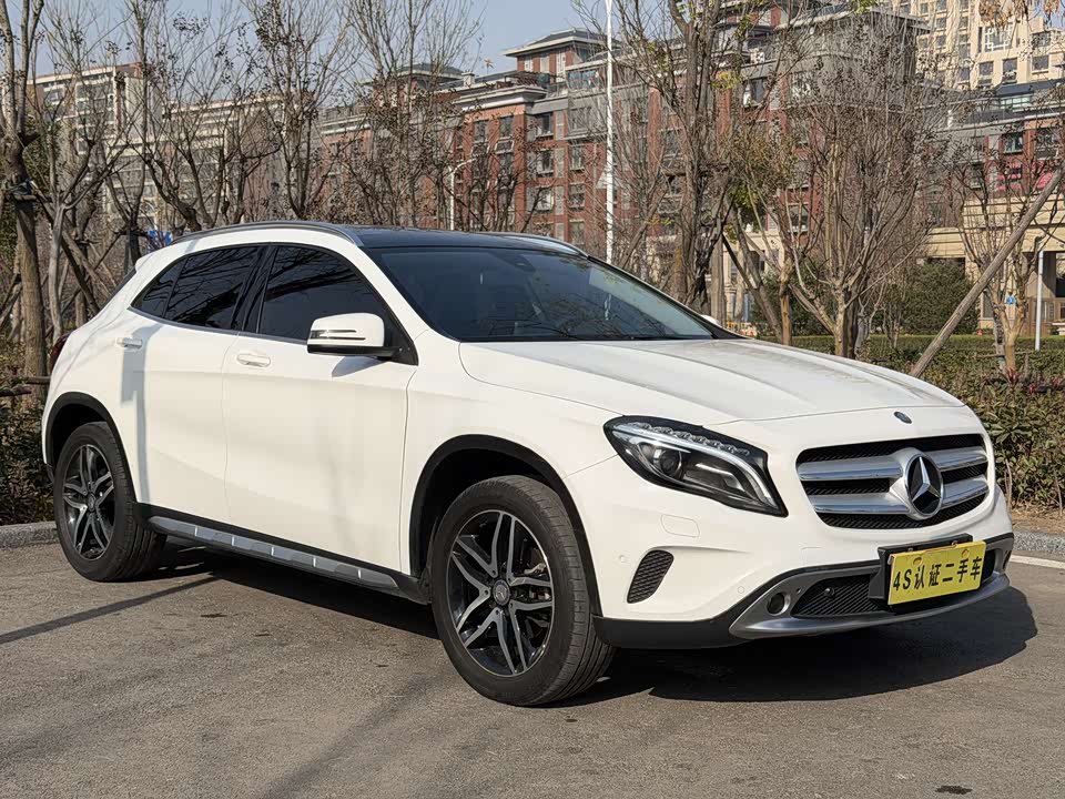 Mercedes-Benz GLA