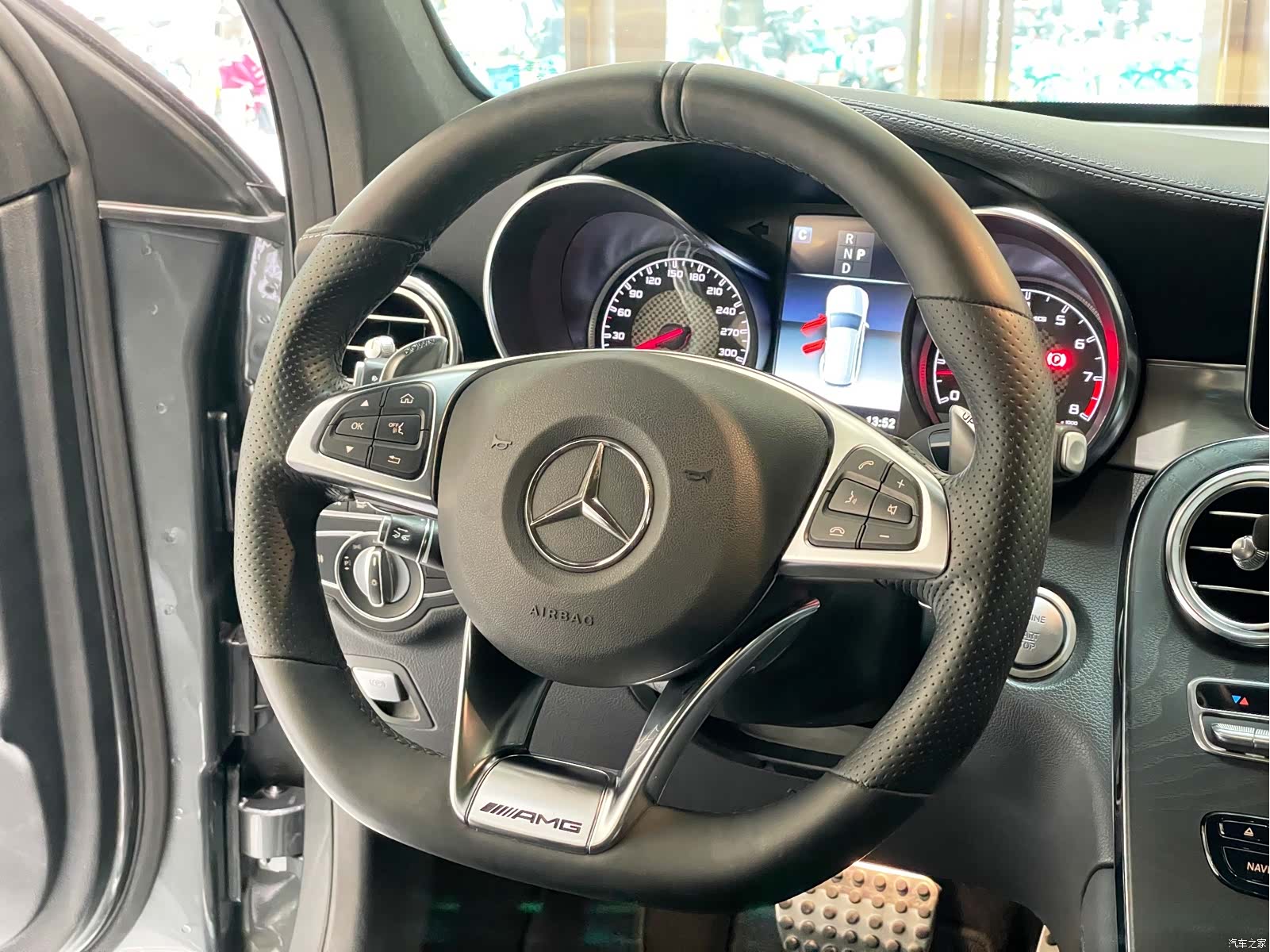 Mercedes-Benz GLC, 2020 14
