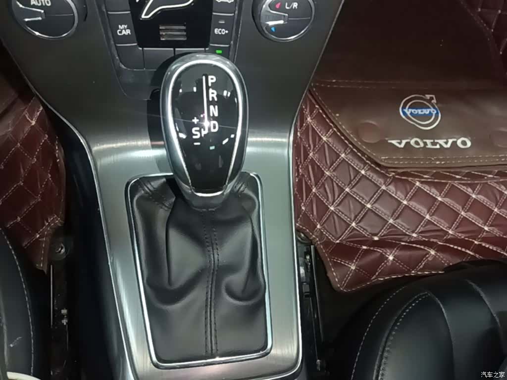 Volvo V40, 2016 14