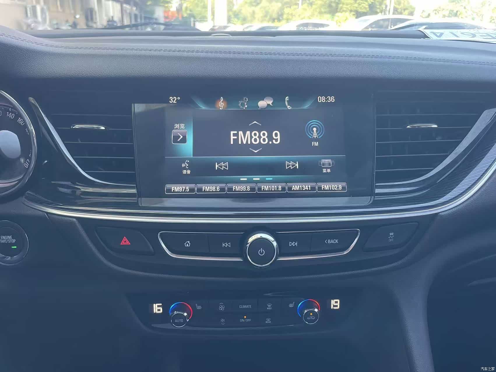 Buick Regal, 2018 все фото