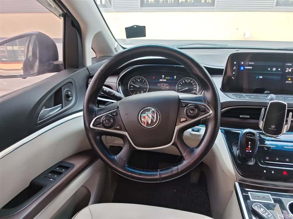 Buick GL8, 2021 11