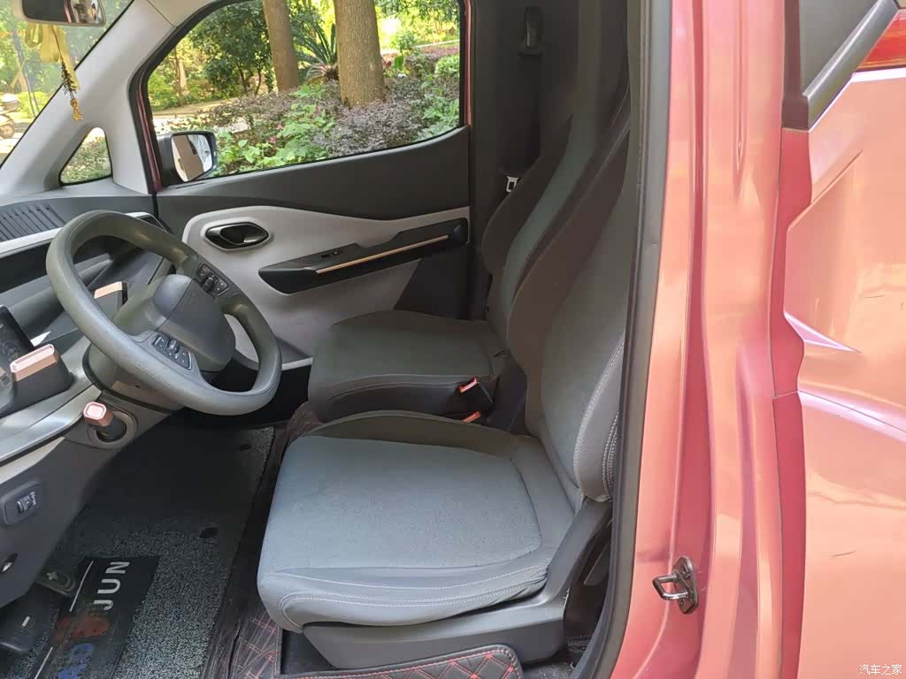 Wuling E200, 2020 15