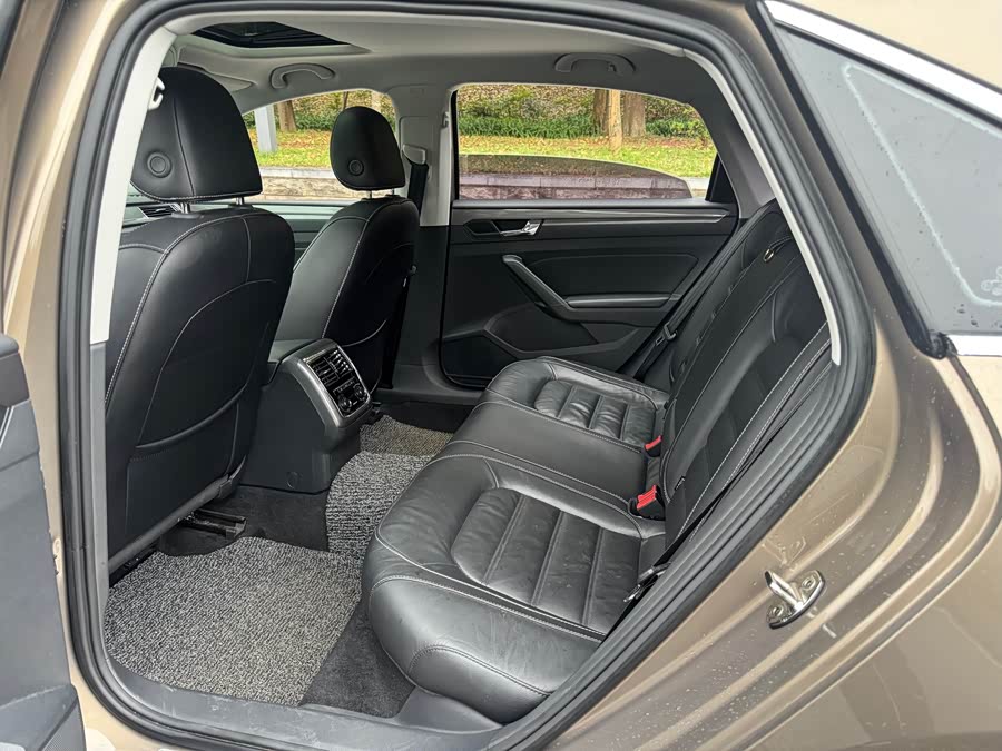 Volkswagen Passat 2018, фото 7