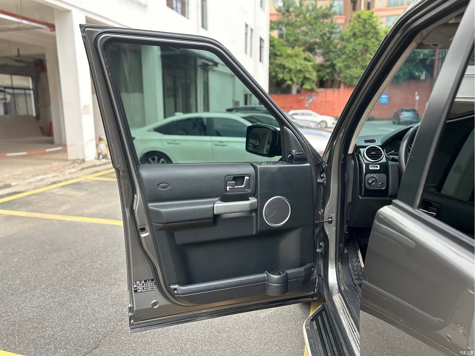 Land Rover Discovery, 2009 9