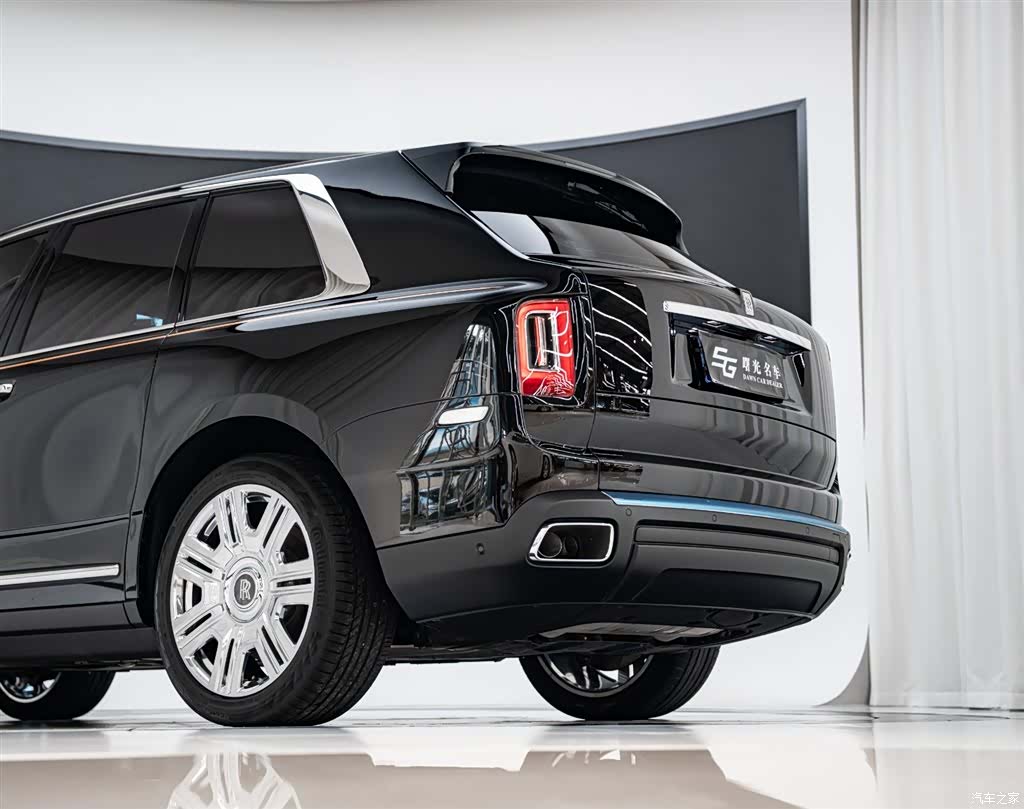 Rolls-Royce Cullinan, 2025 20