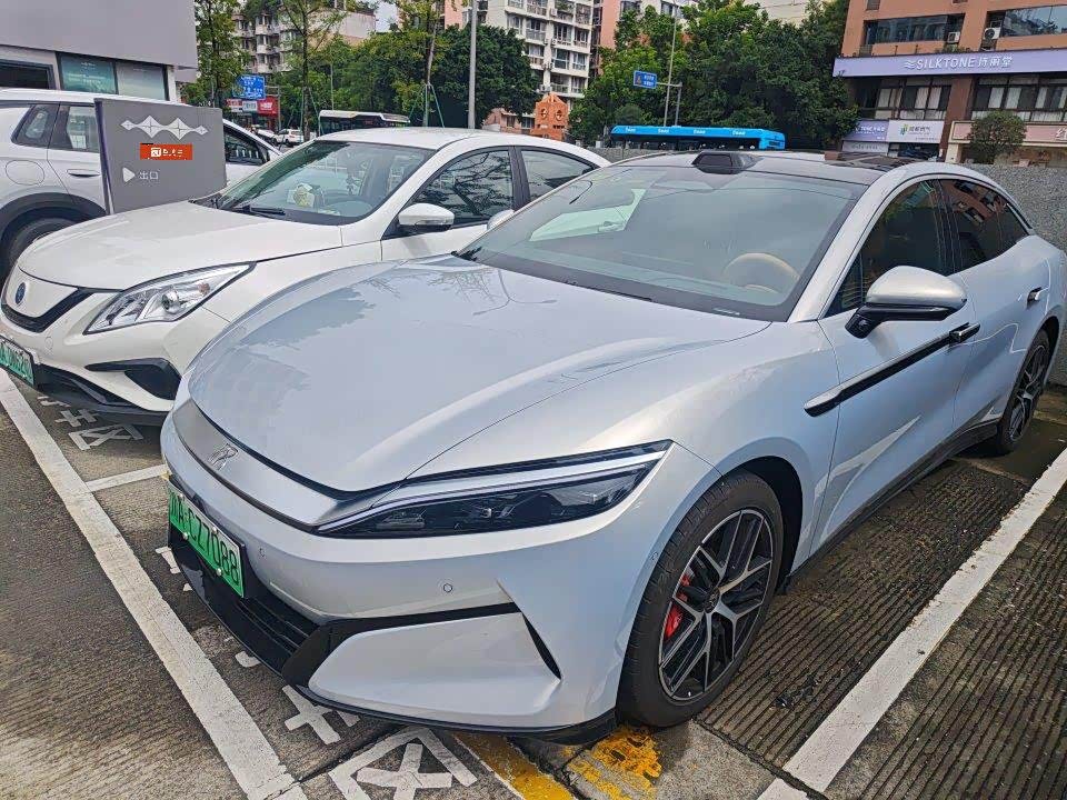 BYD Han L